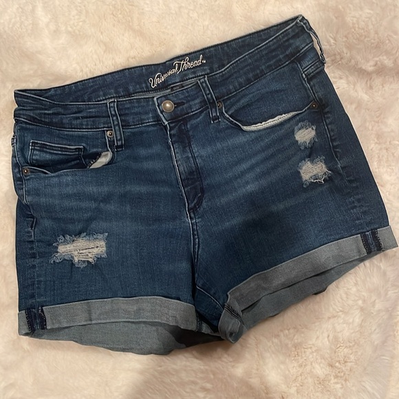 Cute NWOT Denim Jean Shorts 12/31 - Picture 1 of 9